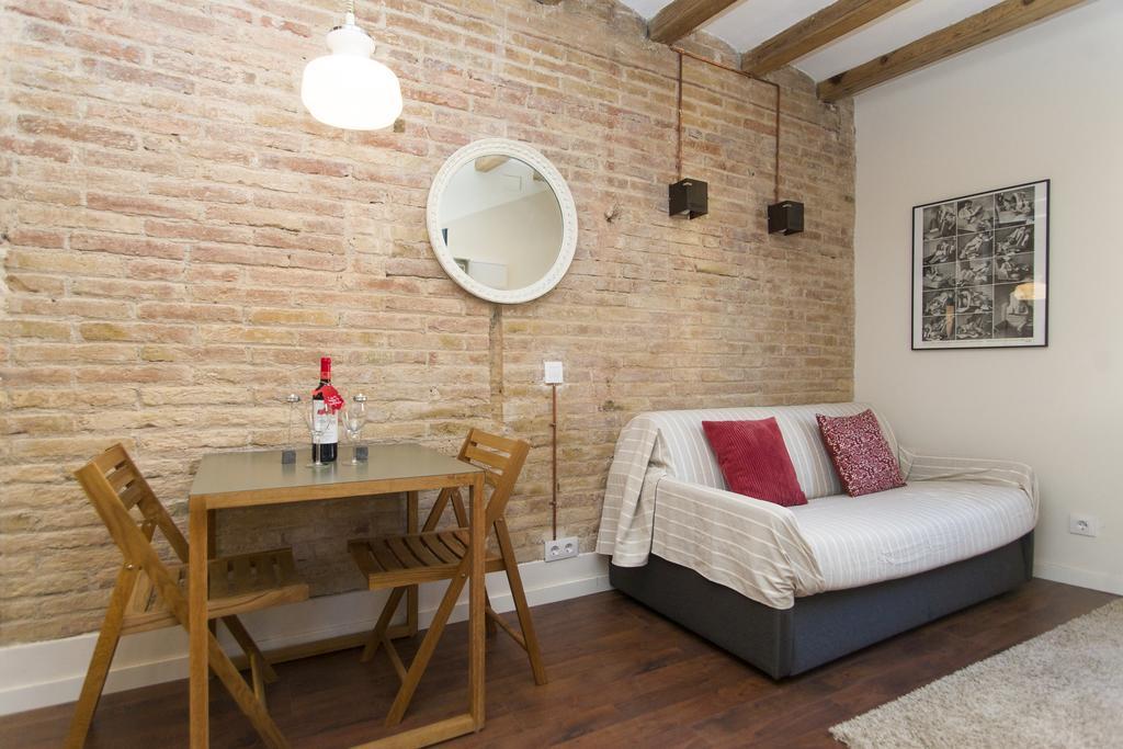 Apartments Barcelona Sagrada Pokój zdjęcie